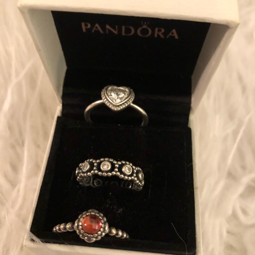 Pandora ring bundle 😍